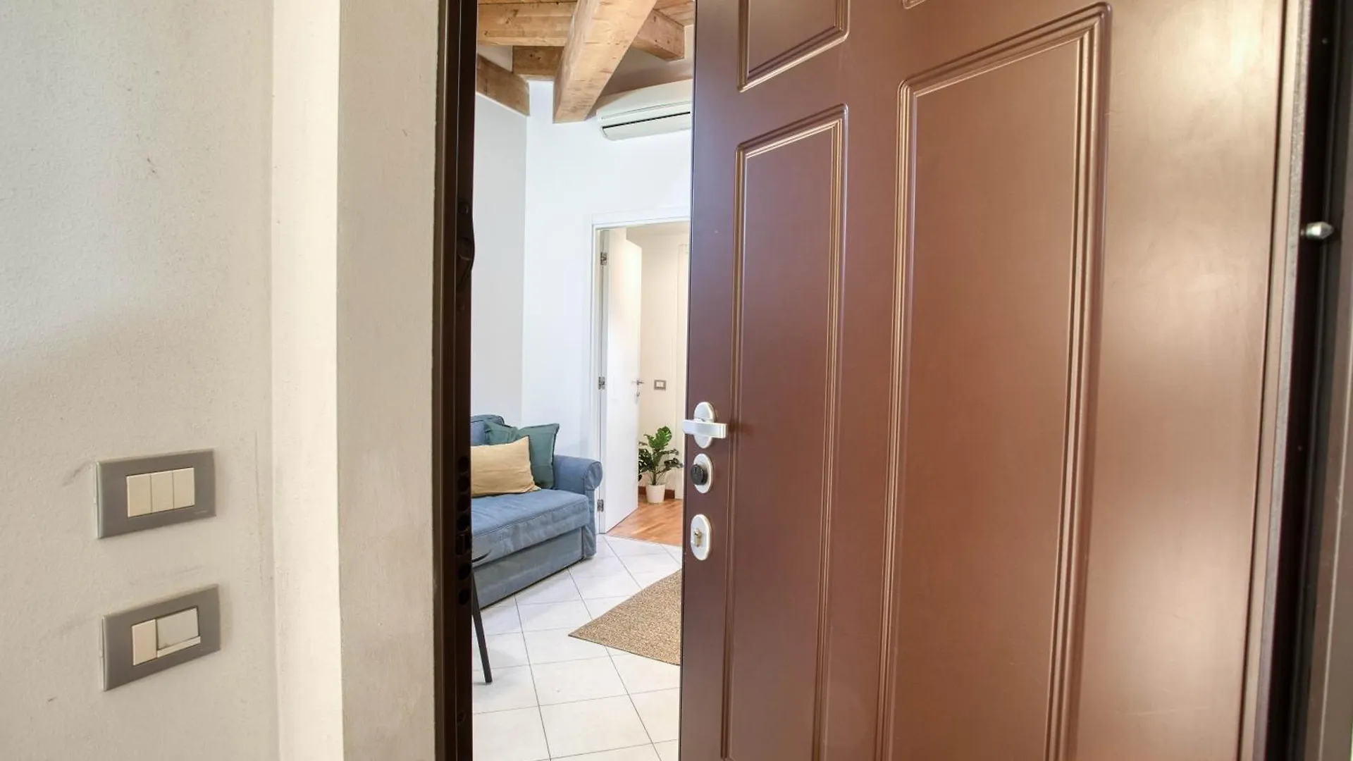 Easylife - Eleganza E Comodita In Citylife Mailand 0*,  Italien
